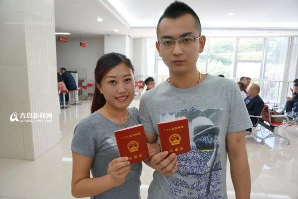 办结婚证要不要选黄道吉日 其实领证的意义更加重大