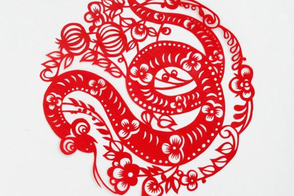 属蛇和什么属相最配对 属蛇和什么属相相冲