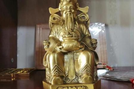 开店应该请什么财神 请什么招财