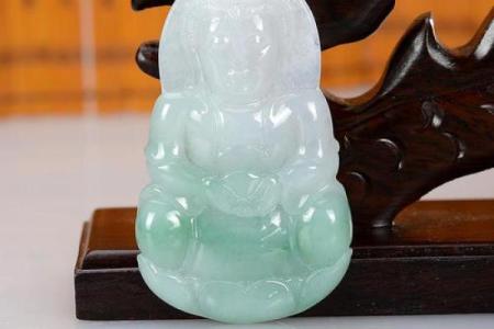 佩戴观音吊坠的讲究