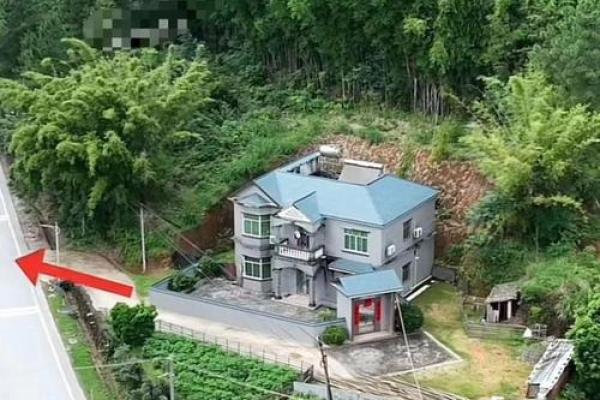 房子在一字路中间风水好吗