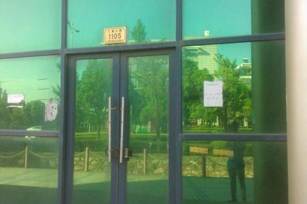 为什么到十字路口扔钱有什么风水效果