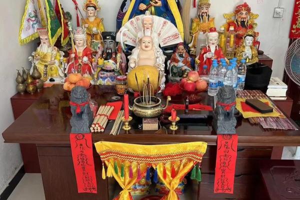 墓地风水坟地里埋什么旺家风水