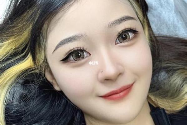八字眉好看吗