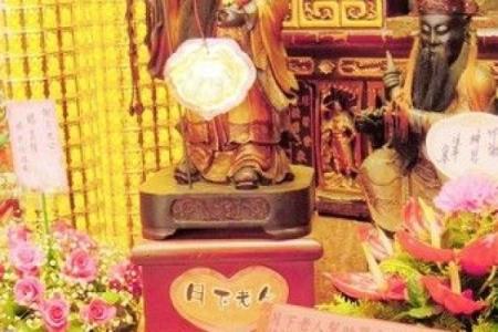 月老庙求姻缘诗句 月老庙姻缘牌写什么？