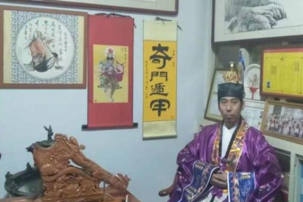 网上比较靠谱的算命大师,网上算命比较准的大师免费的