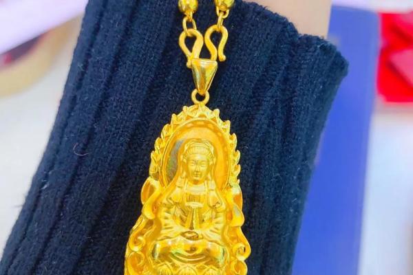 男士佩戴观音吊坠需要忌讳哪些方面呢