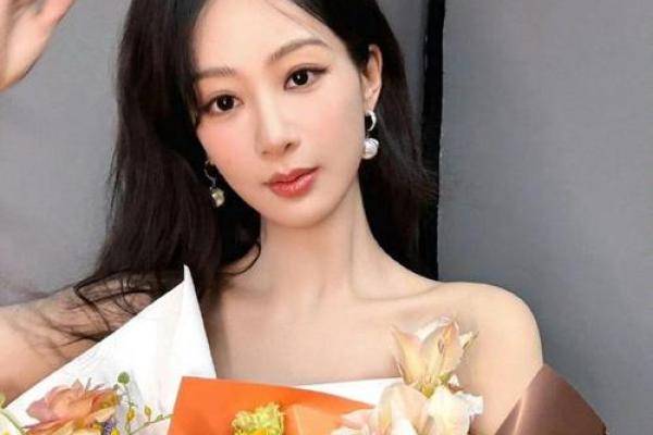 紫薇斗数杨紫